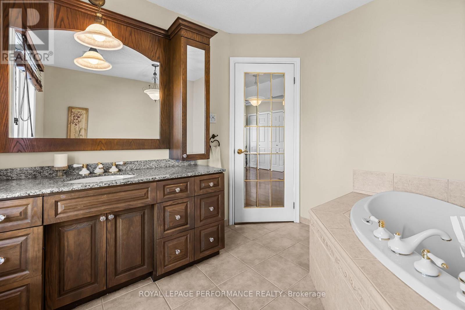 882 DU CASTOR ROAD - 27