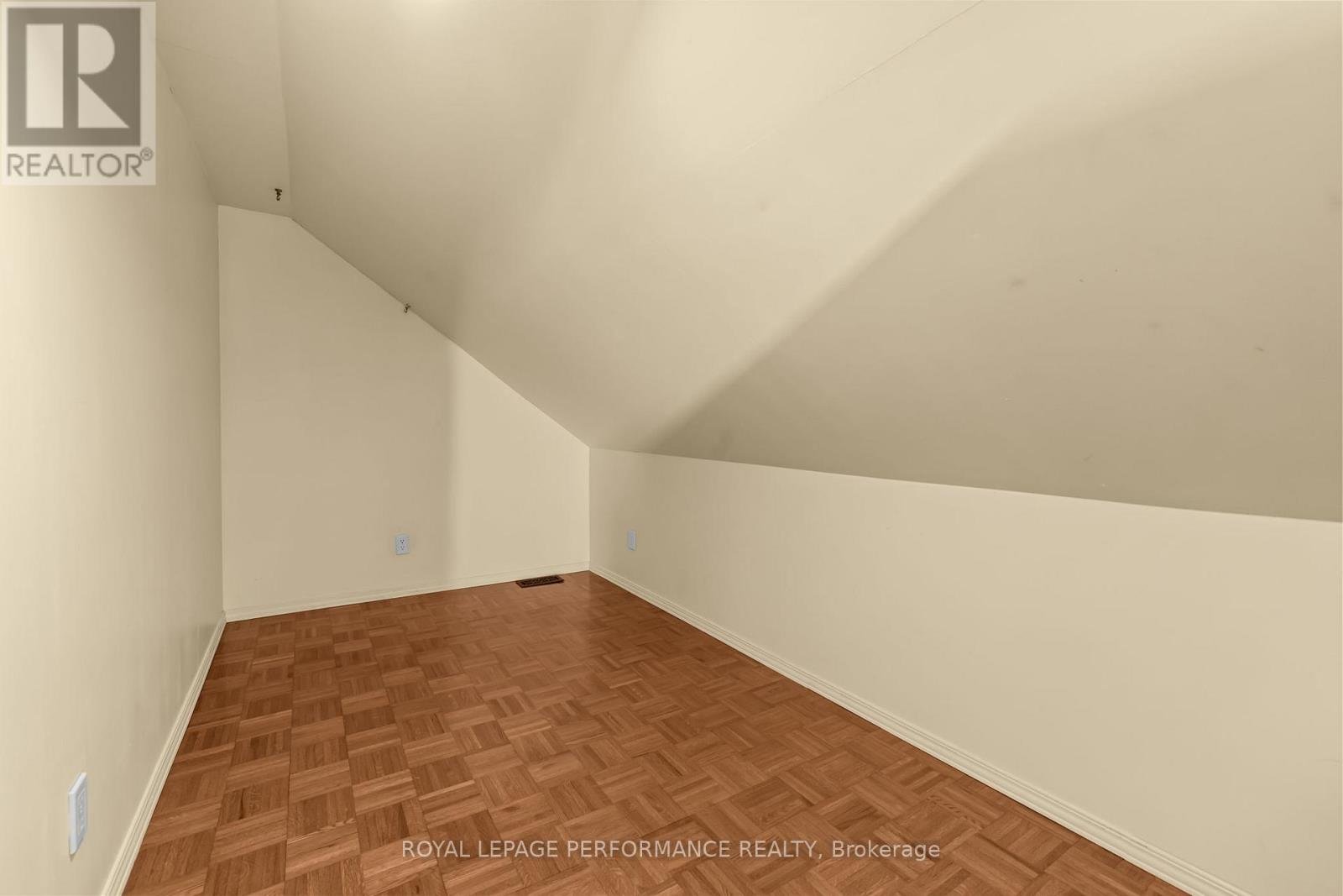 882 DU CASTOR ROAD - 30
