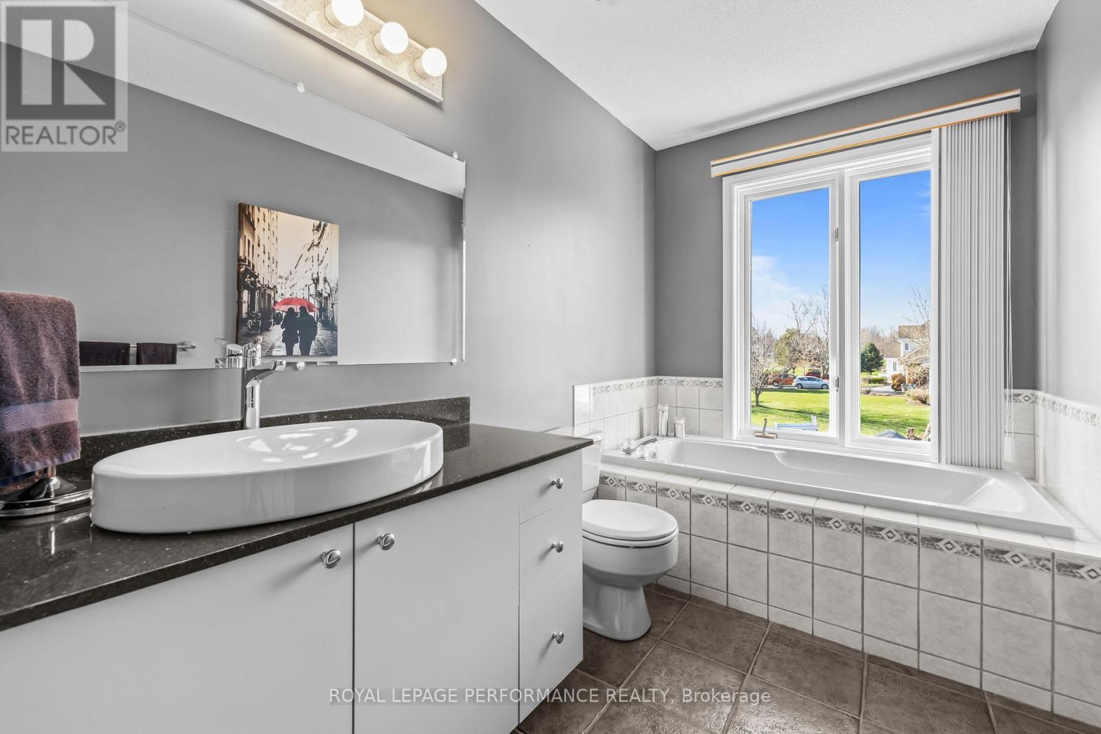 882 DU CASTOR ROAD - 32