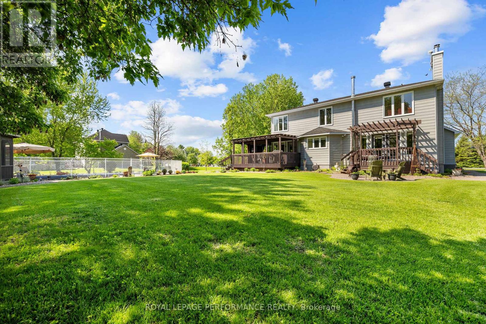 882 DU CASTOR ROAD - 39