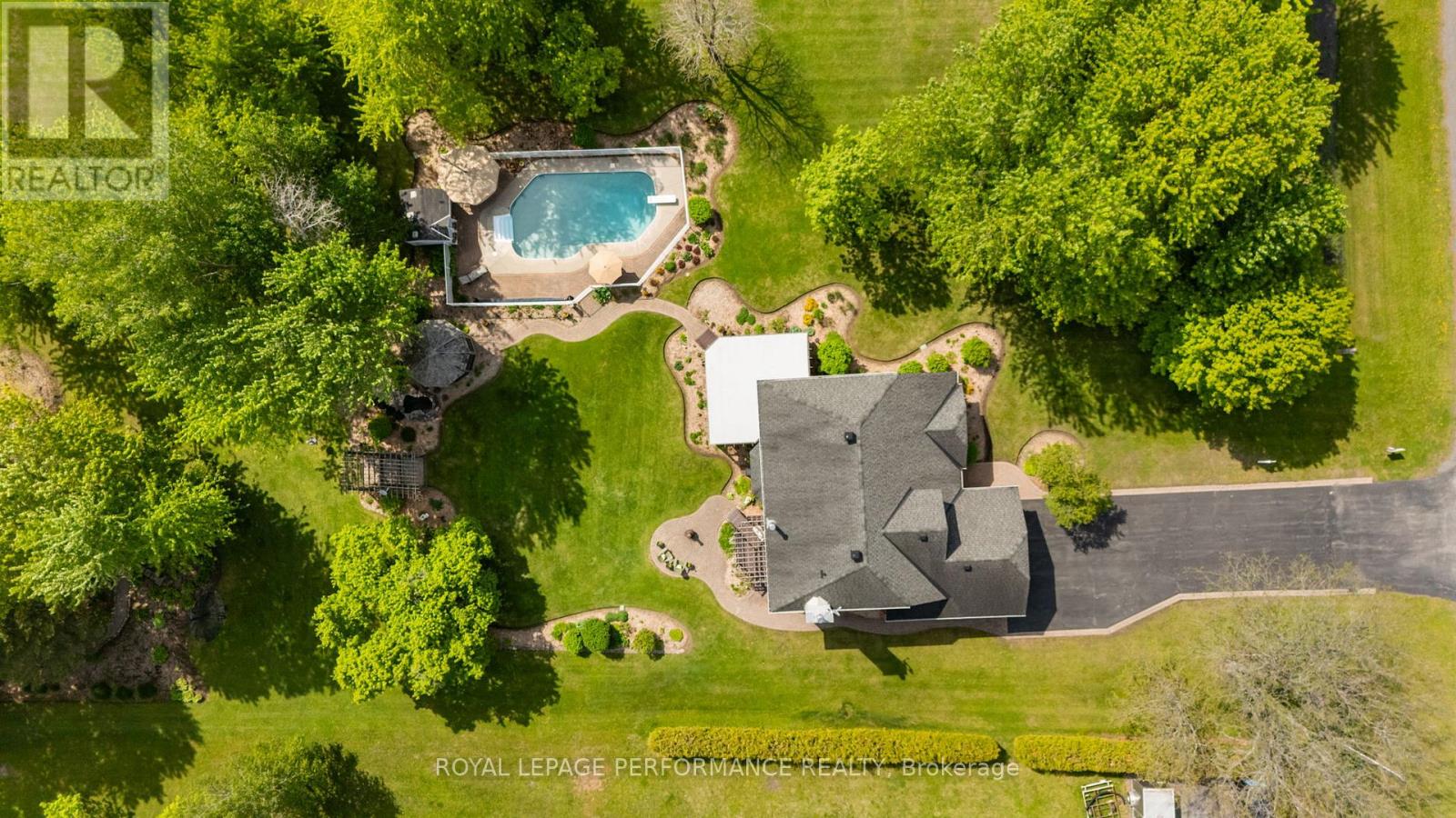 882 DU CASTOR ROAD - 4