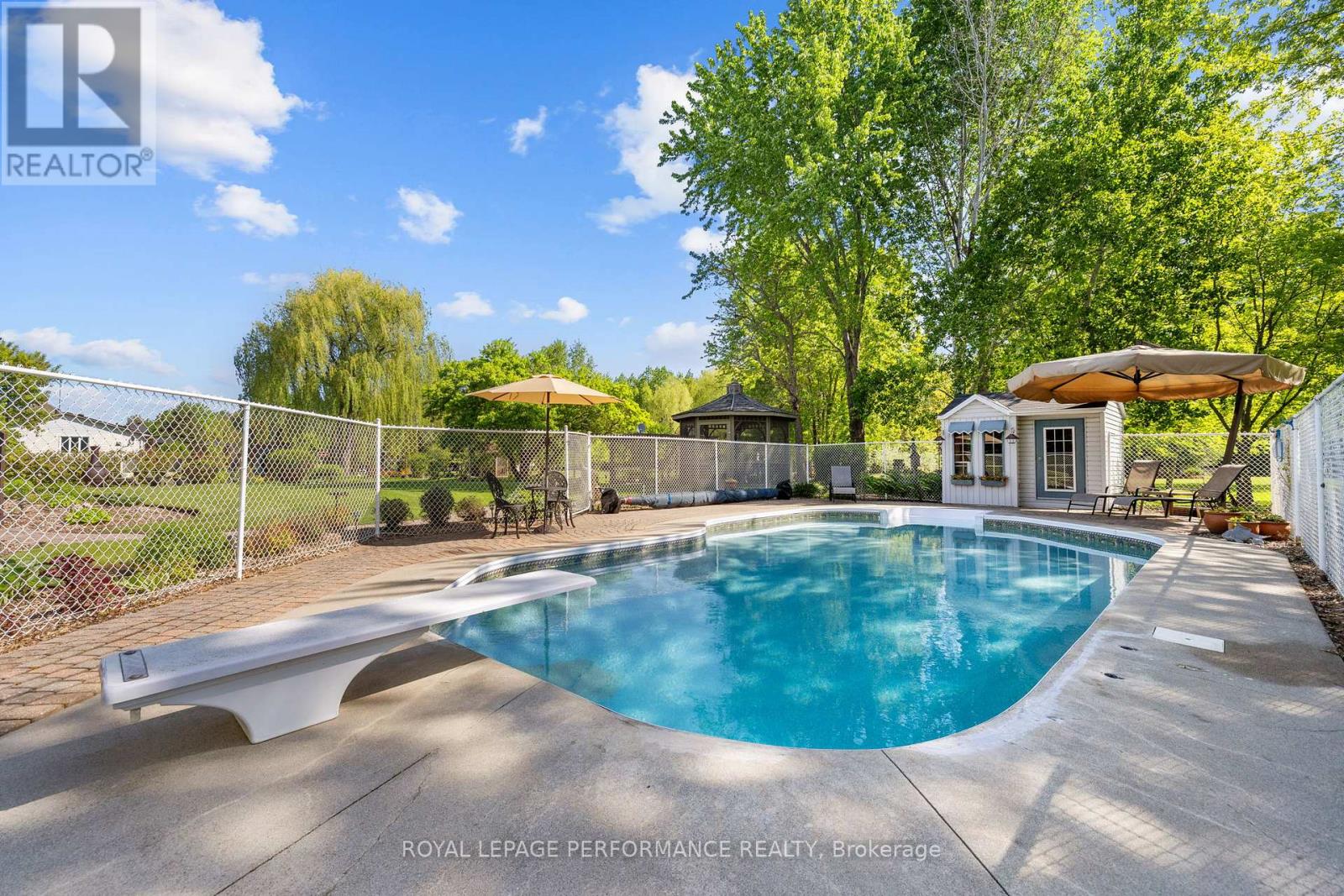 882 DU CASTOR ROAD - 42