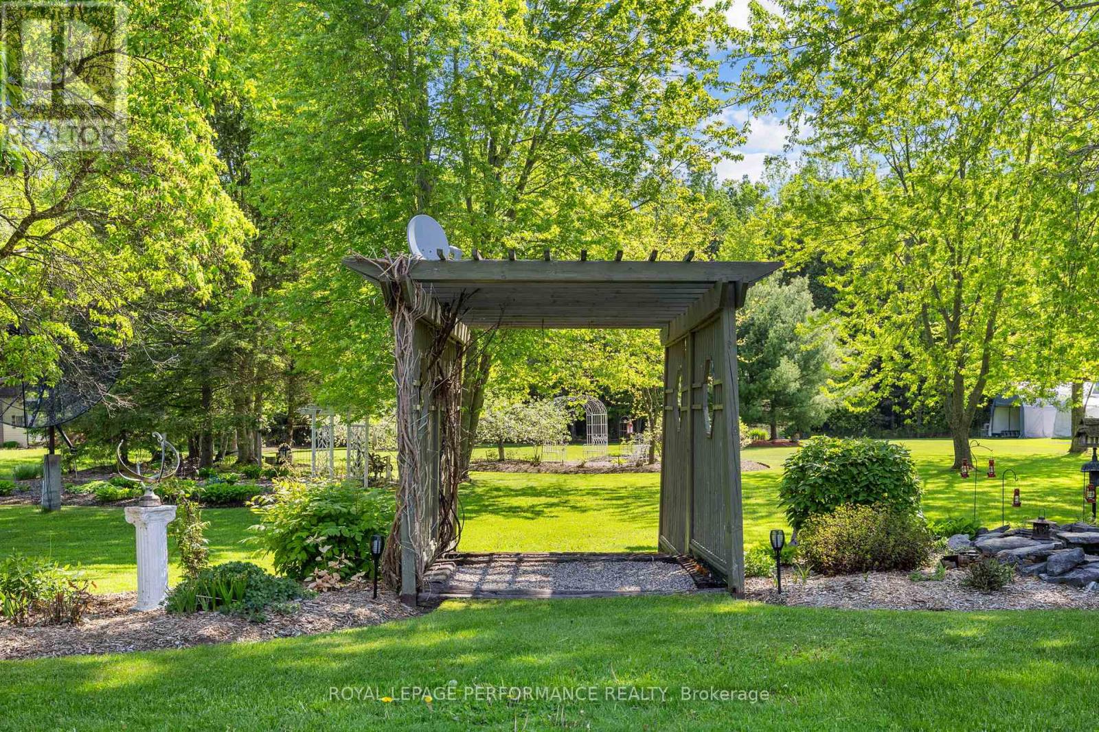 882 DU CASTOR ROAD - 46