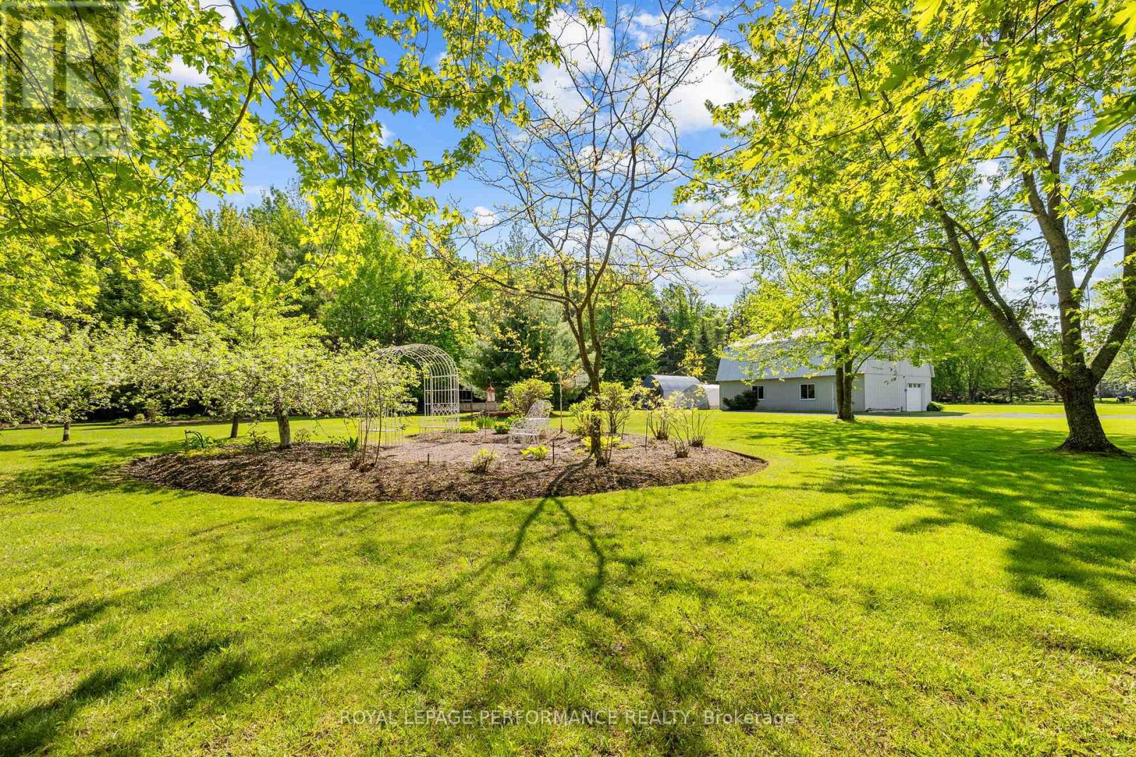 882 DU CASTOR ROAD - 47