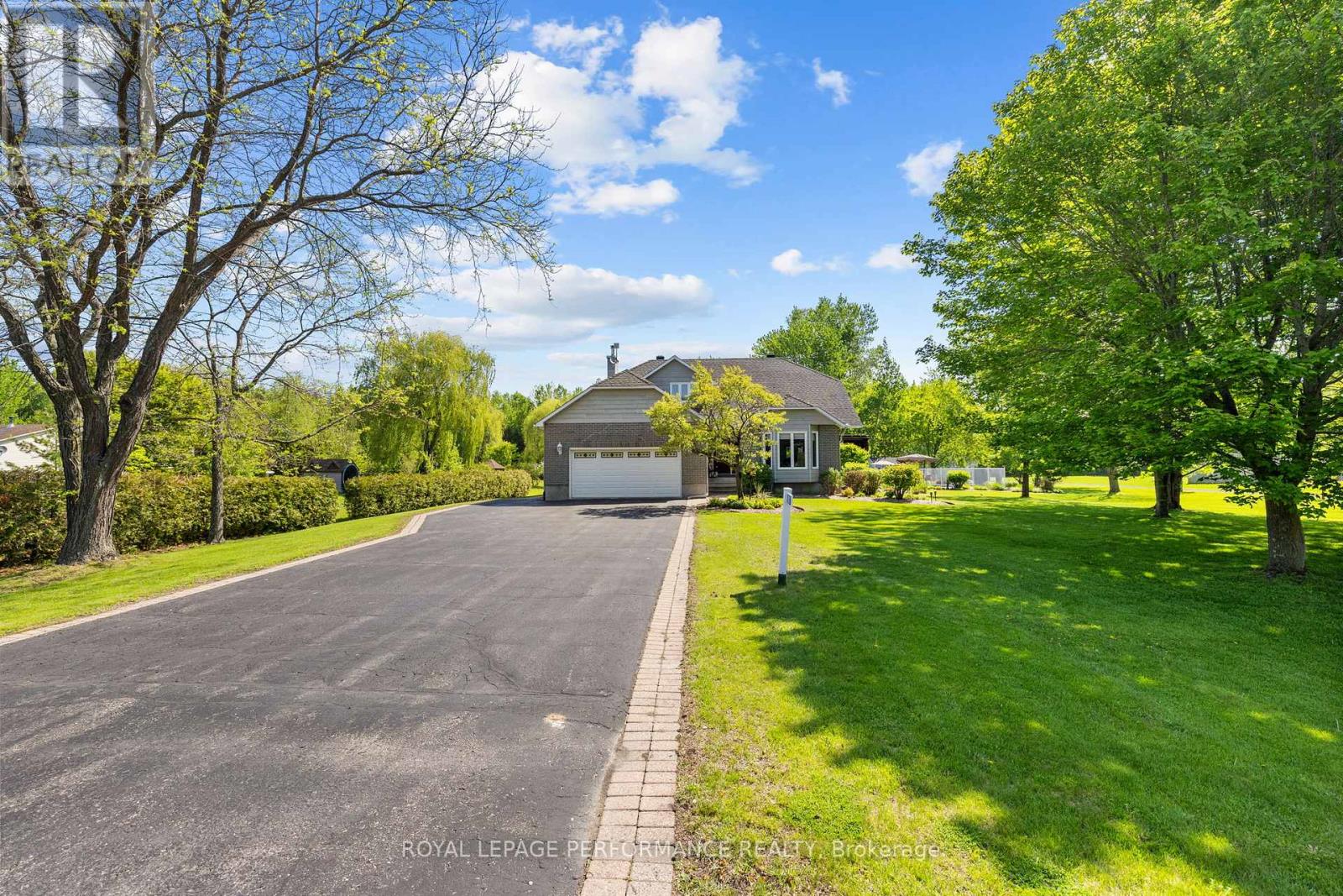 882 DU CASTOR ROAD - 7