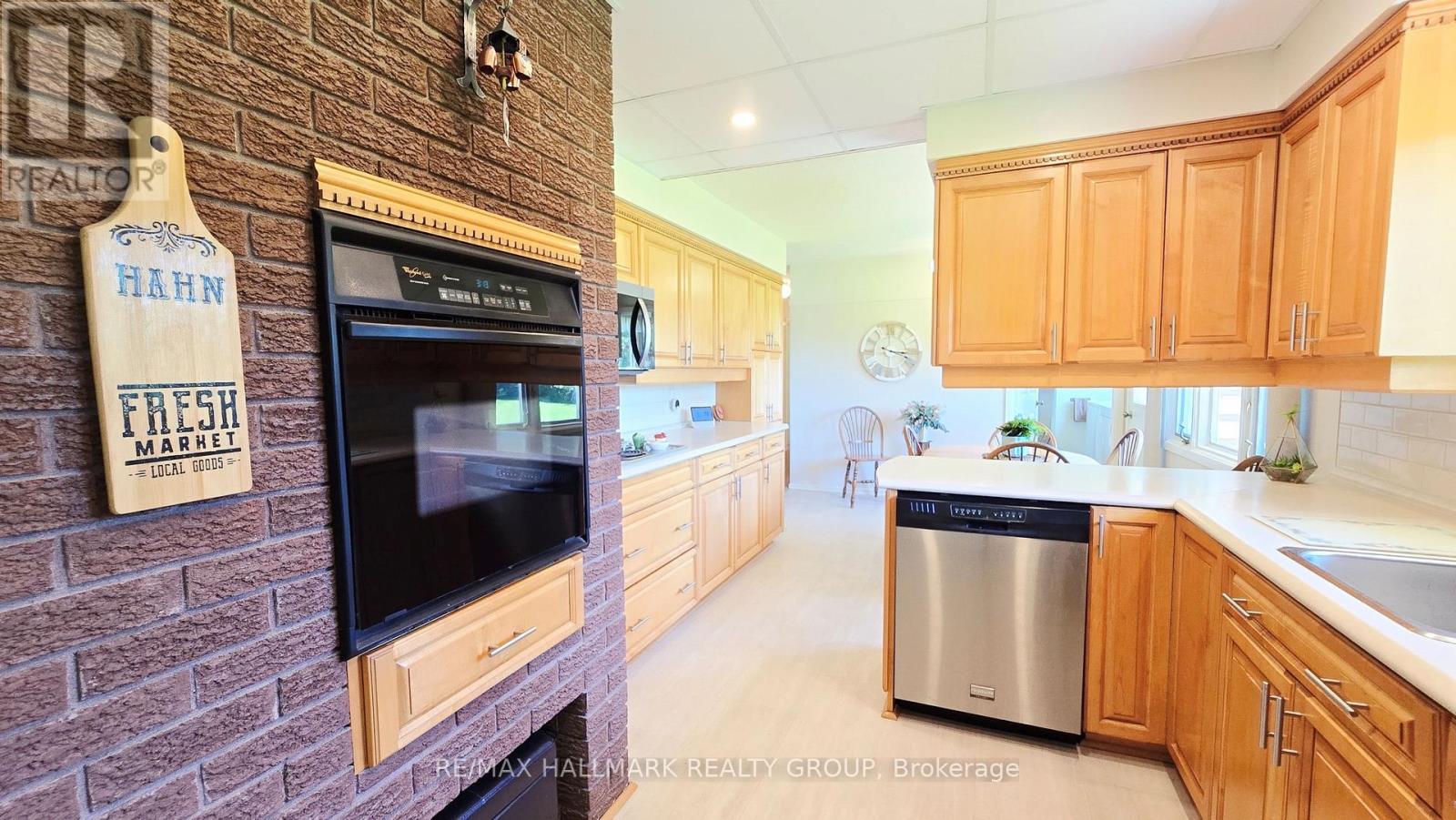 3 Bed, 3 Bath House for Sale in Ottawa – 1755 MARCHURST ROAD, Ottawa – MLS# X13454730 - Image 14