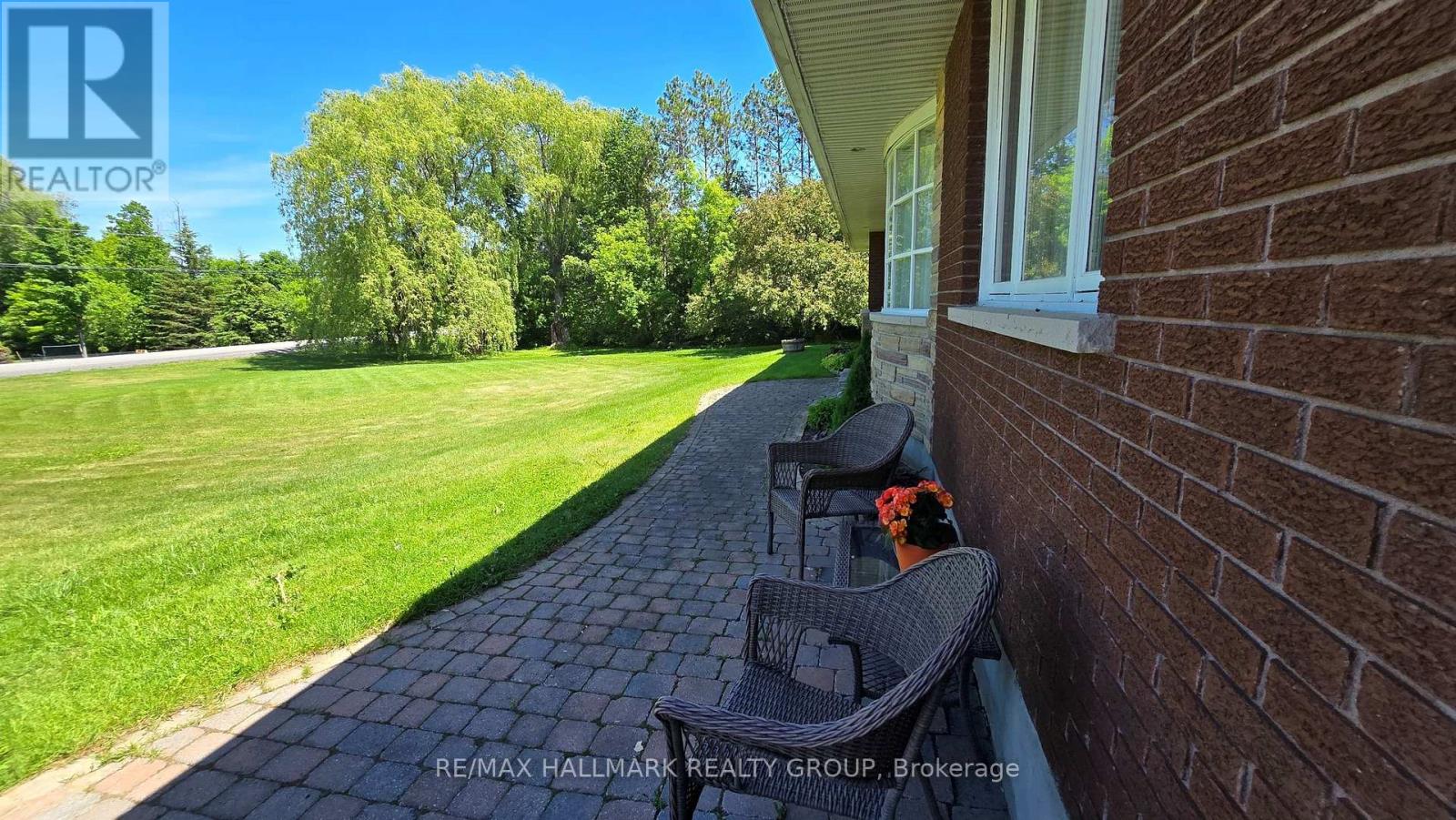 3 Bed, 3 Bath House for Sale in Ottawa – 1755 MARCHURST ROAD, Ottawa – MLS# X13454730 - Image 32