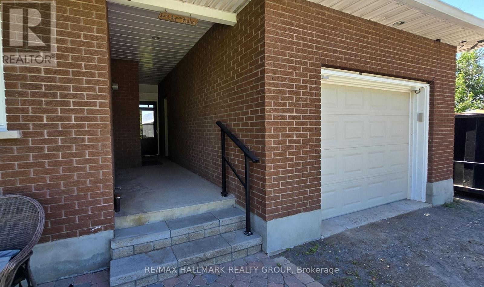 3 Bed, 3 Bath House for Sale in Ottawa – 1755 MARCHURST ROAD, Ottawa – MLS# X13454730 - Image 33