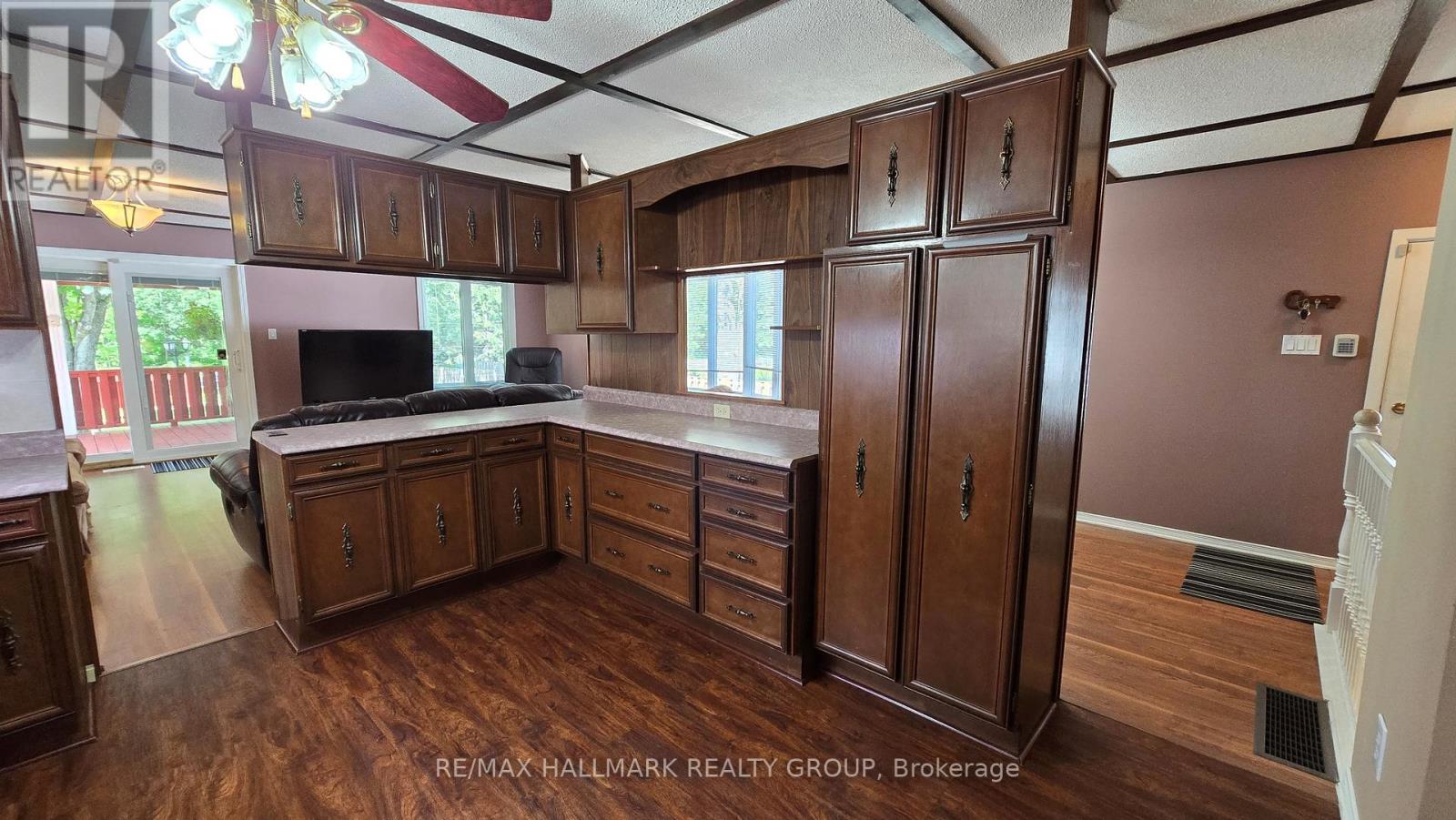 266 BALDWIN STREET - 16