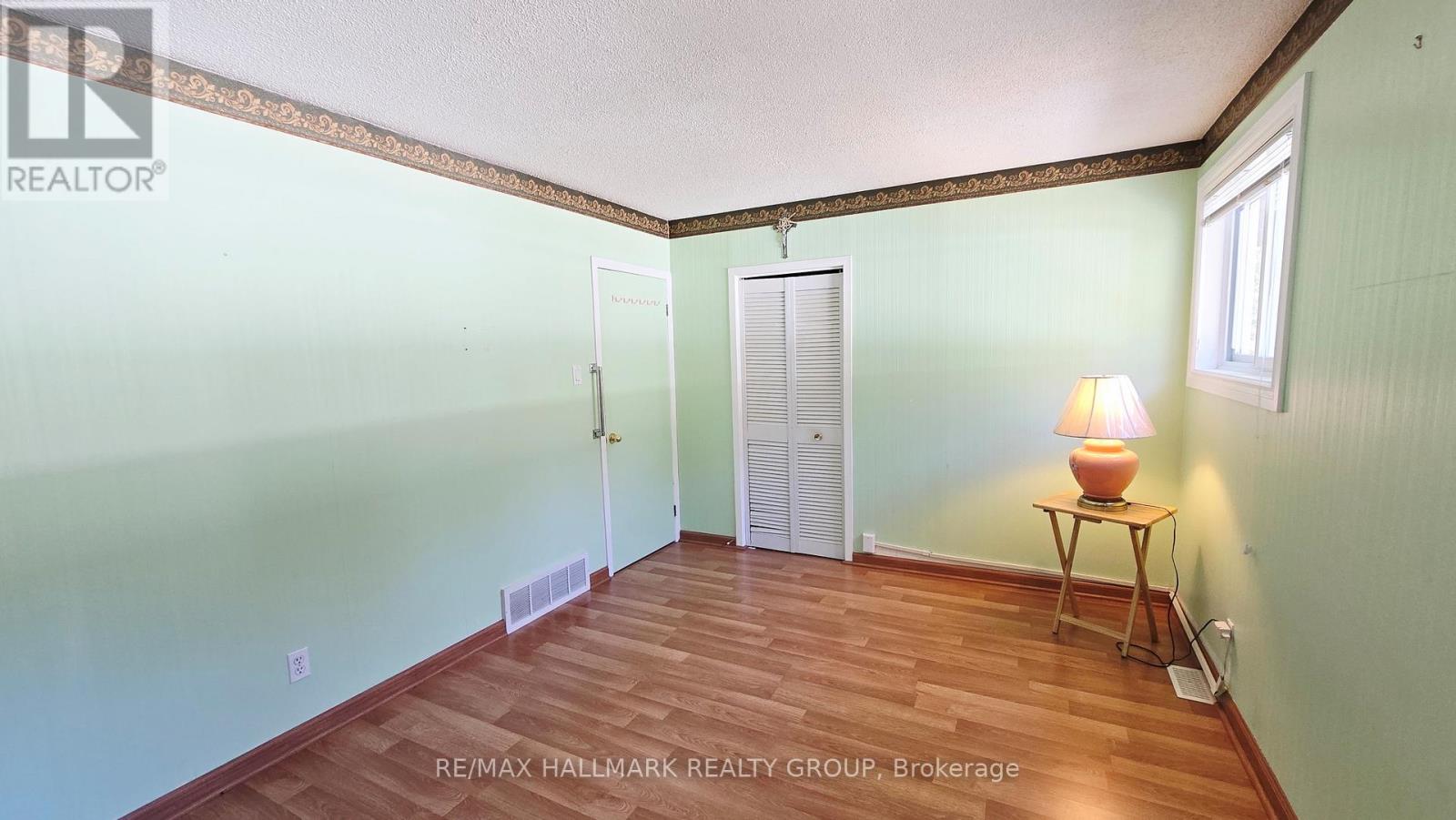 266 BALDWIN STREET - 18