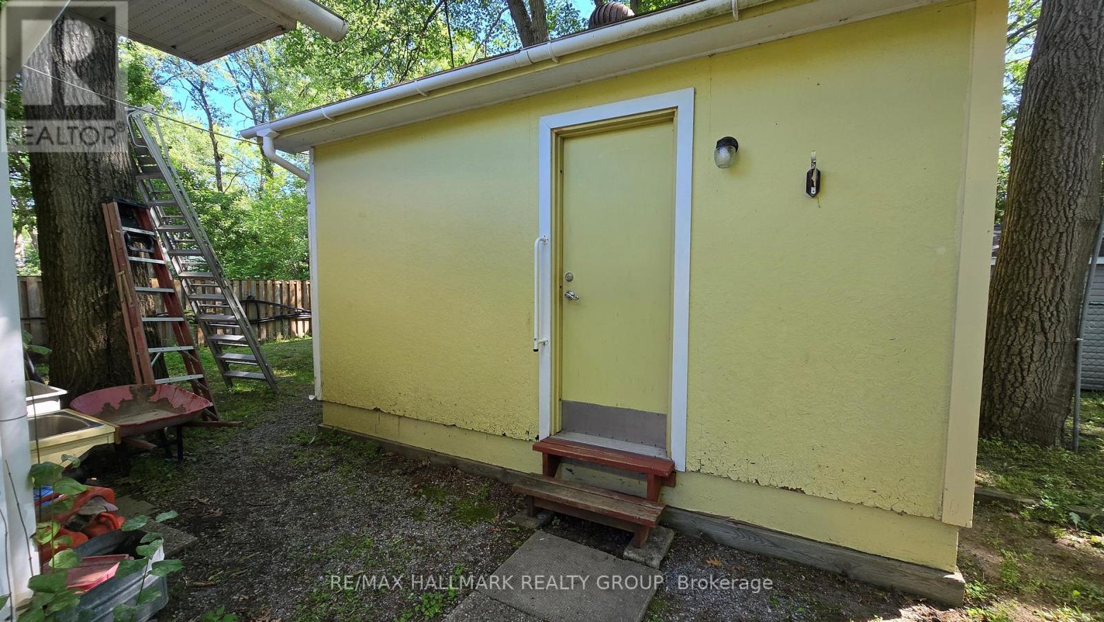 266 BALDWIN STREET - 34