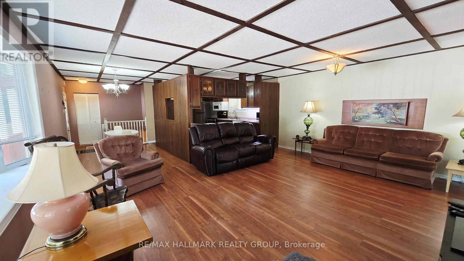 266 BALDWIN STREET - 9