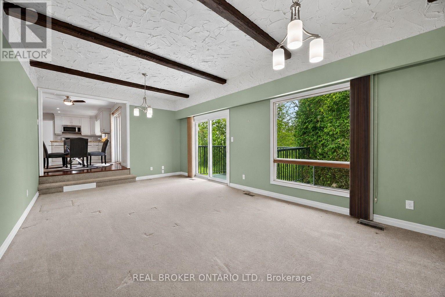 6 FARR AVENUE - 11