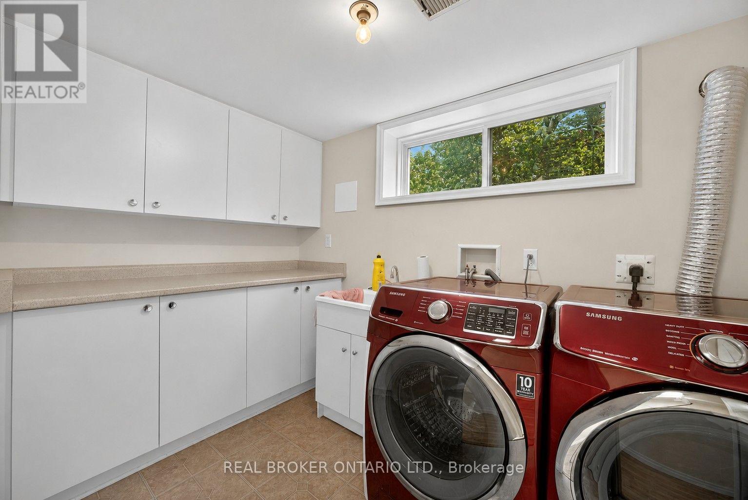 6 FARR AVENUE - 23