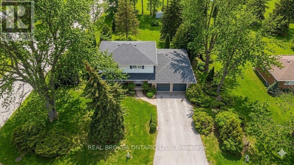 6 FARR AVENUE - 28