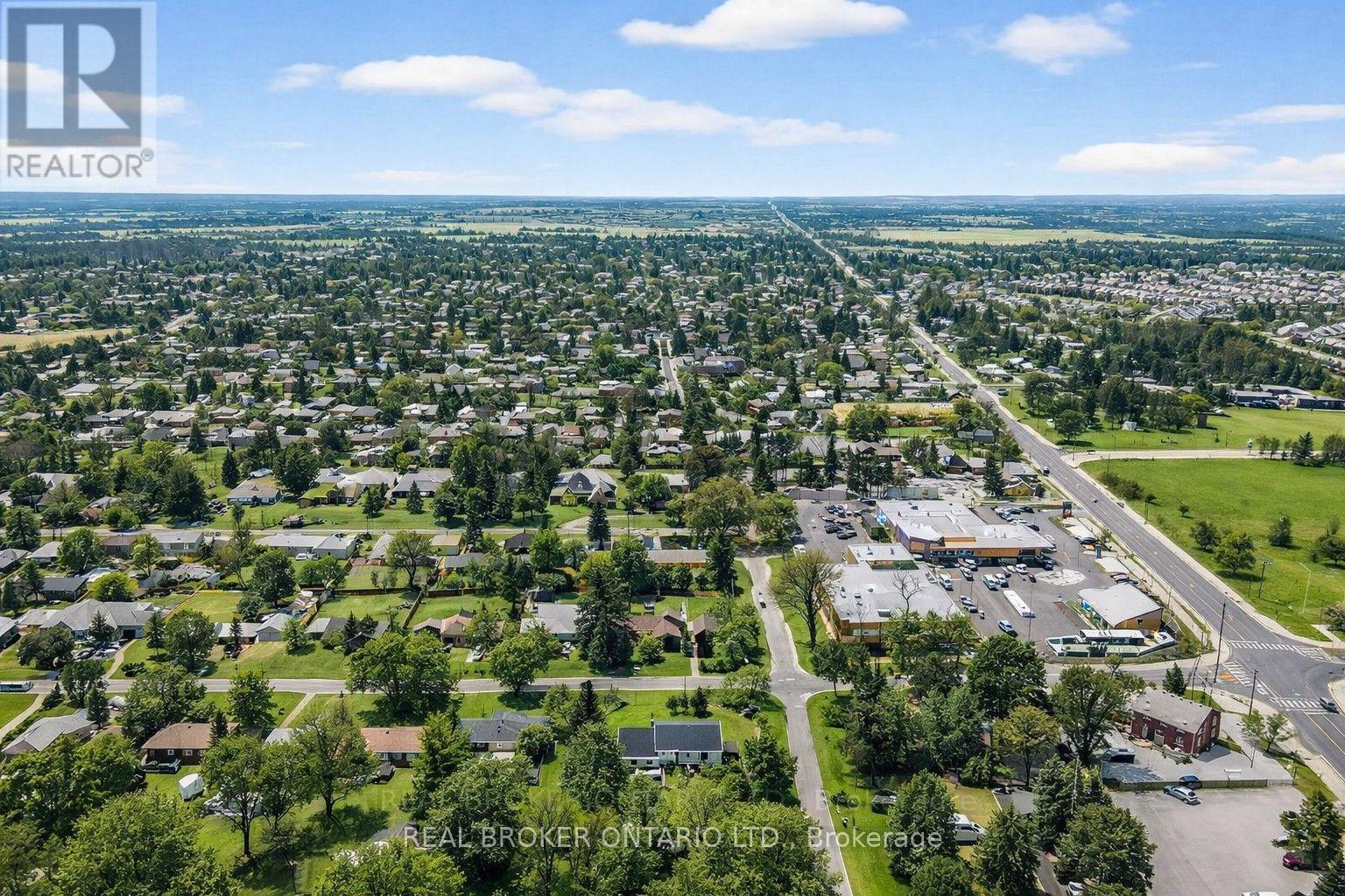 6 FARR AVENUE - 30