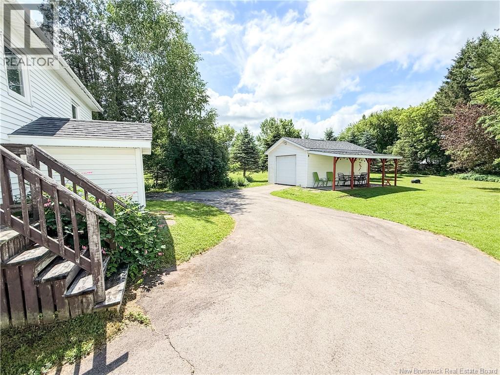 1093 Main Street - 21