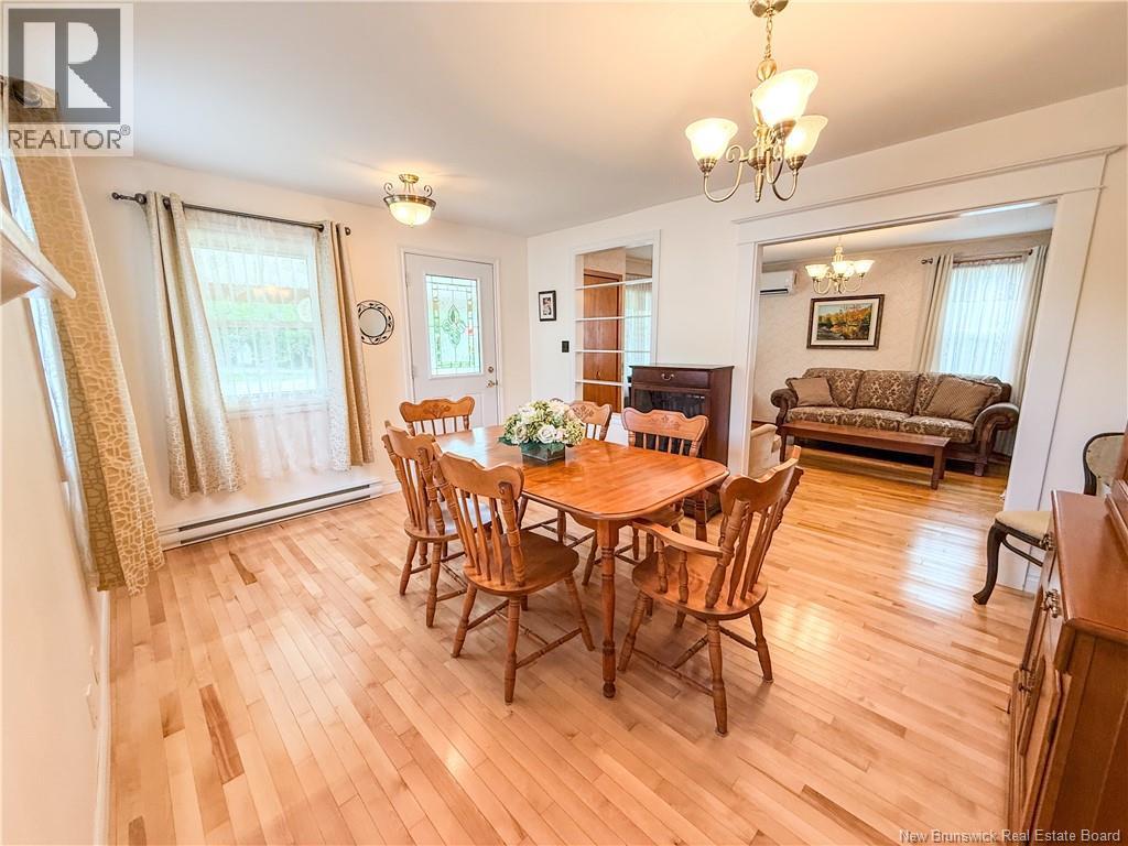 1093 Main Street - Image 4