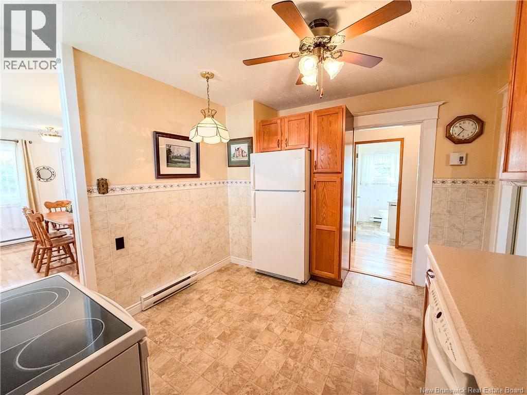 1093 Main Street - 10