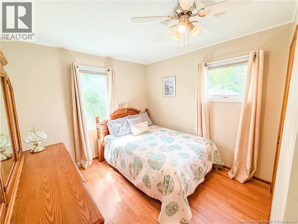 1093 Main Street - 15