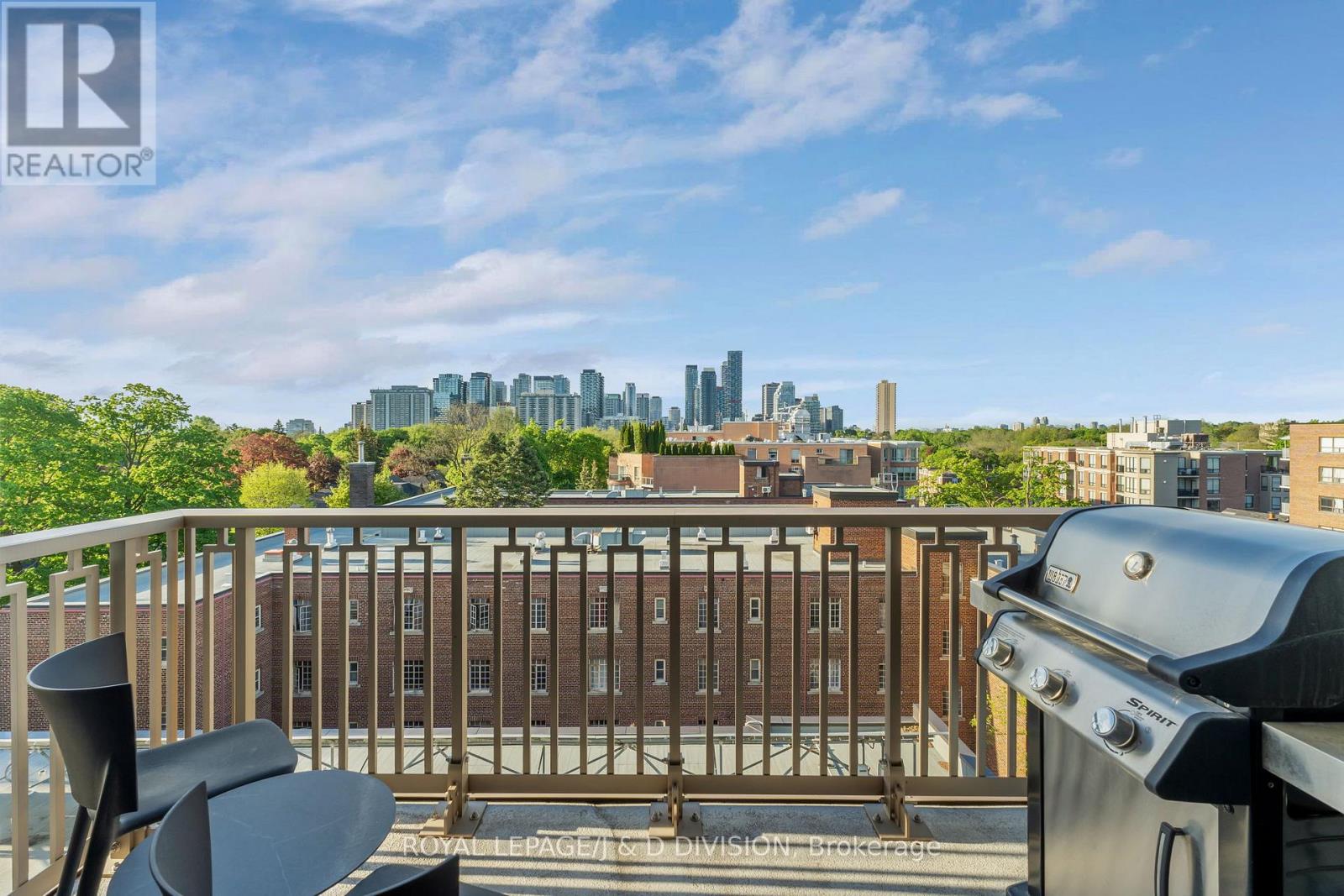 #710 1 STRATHGOWAN AVENUE - 2