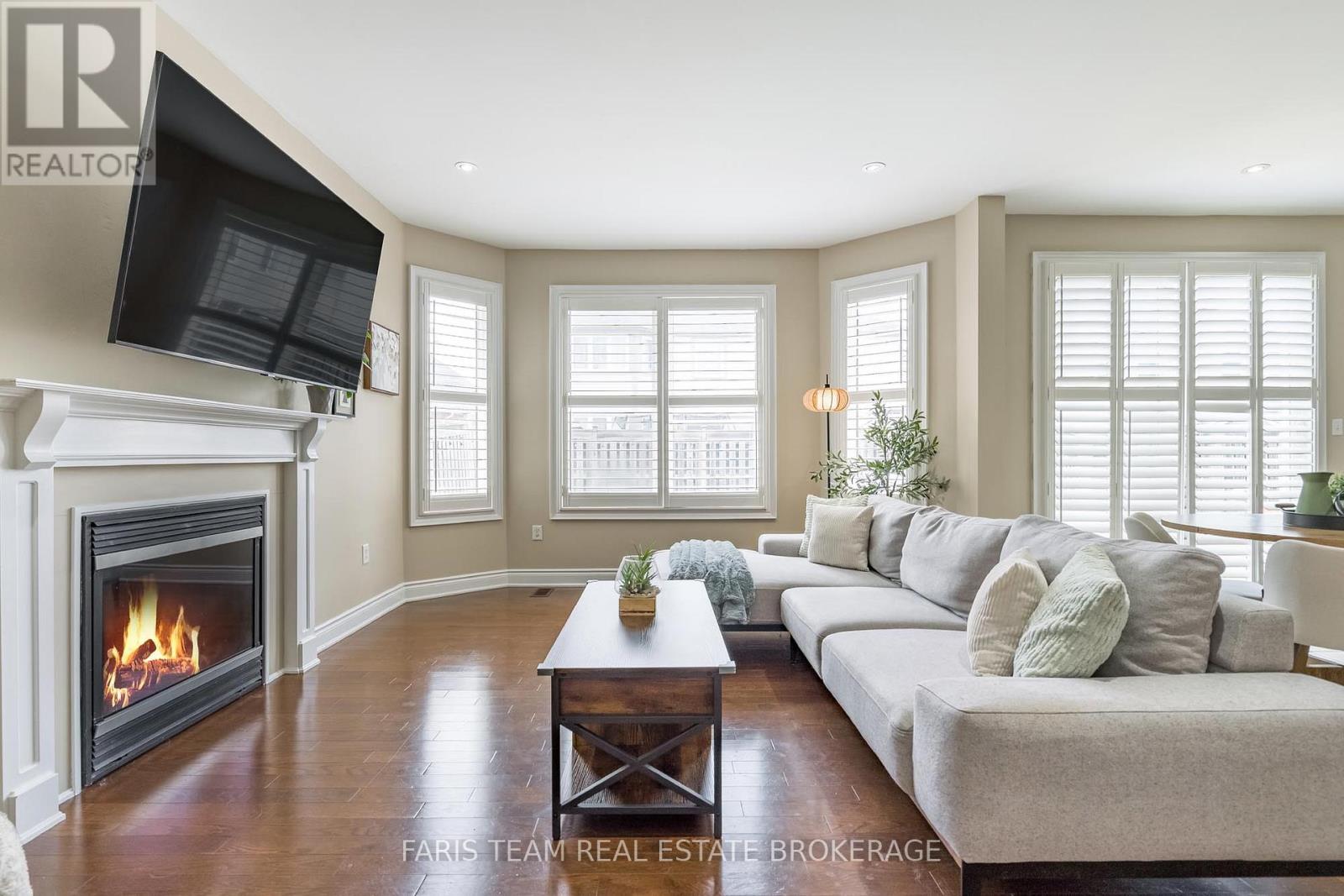 26 KIDD CRESCENT - 15