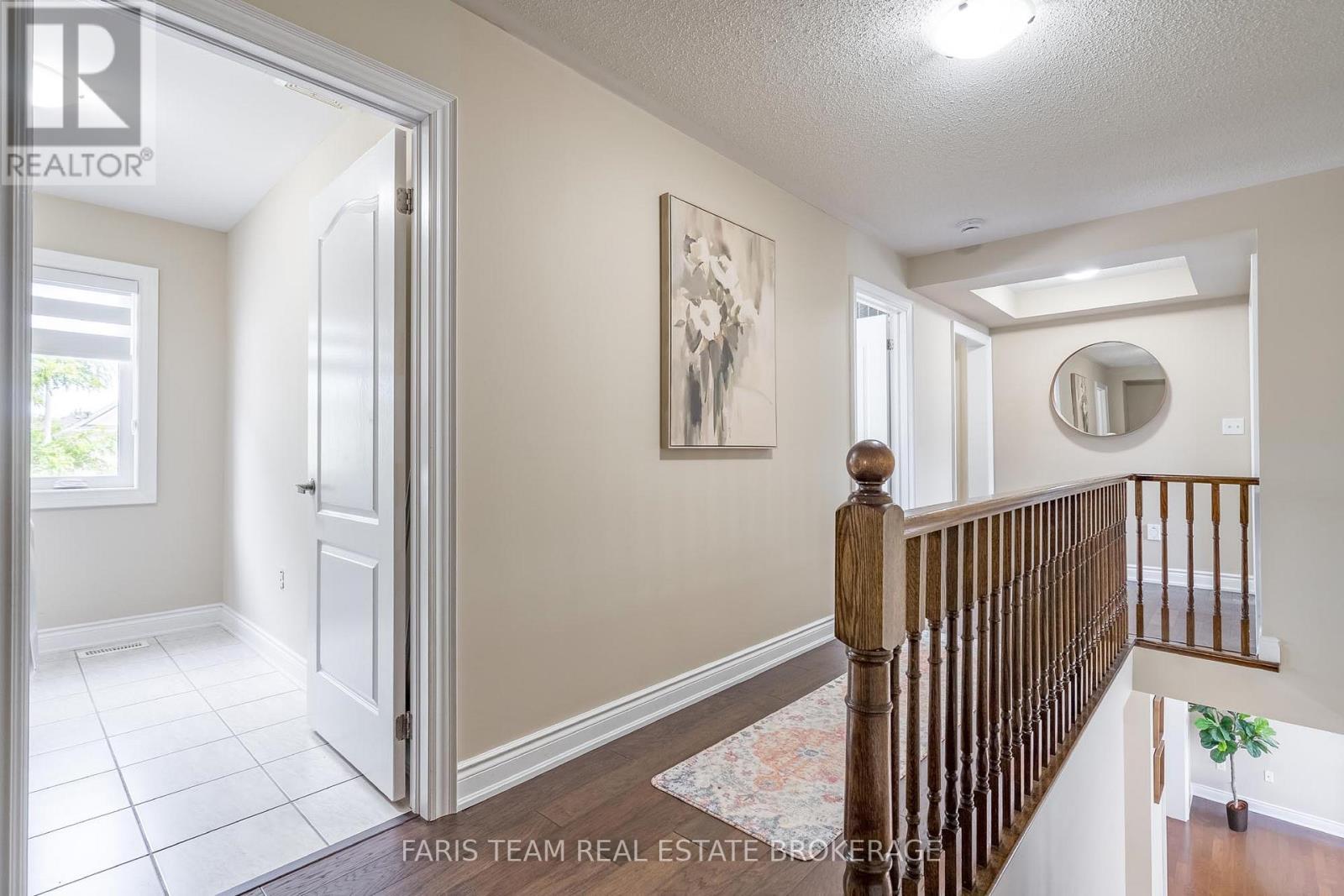 26 KIDD CRESCENT - 21