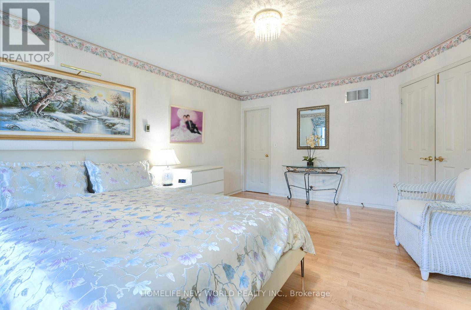 7 FAIRLAWN AVENUE - 17