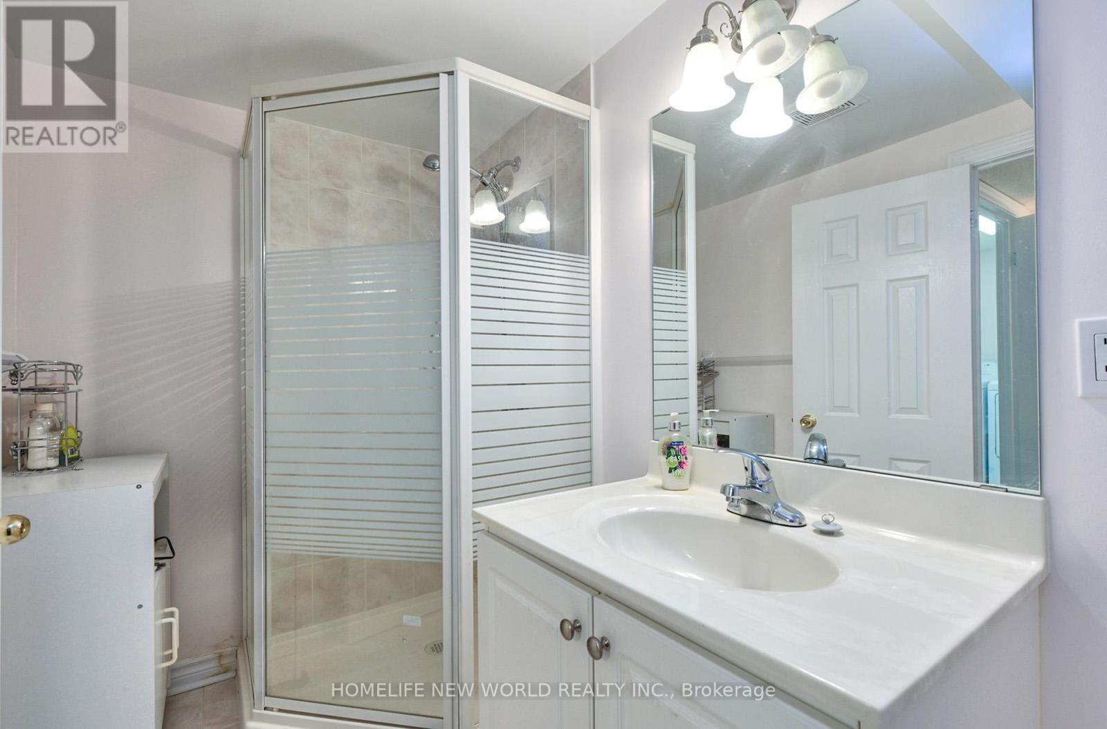 7 FAIRLAWN AVENUE - 28