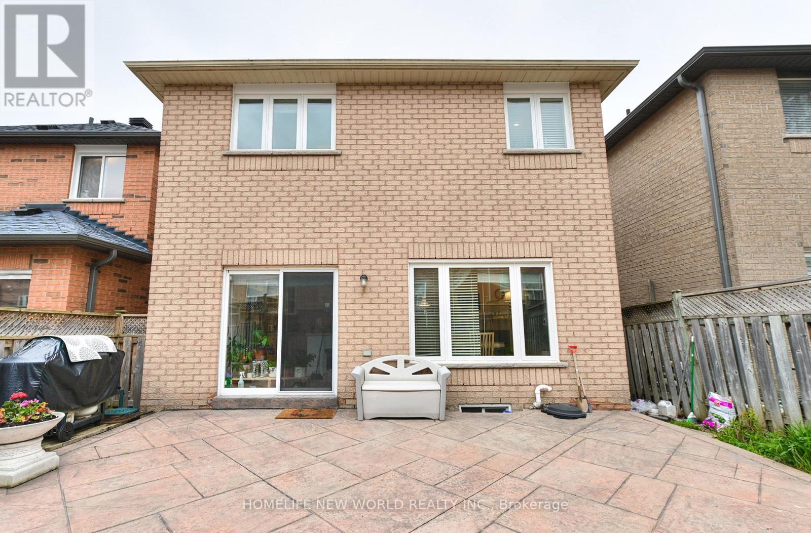 7 FAIRLAWN AVENUE - 30