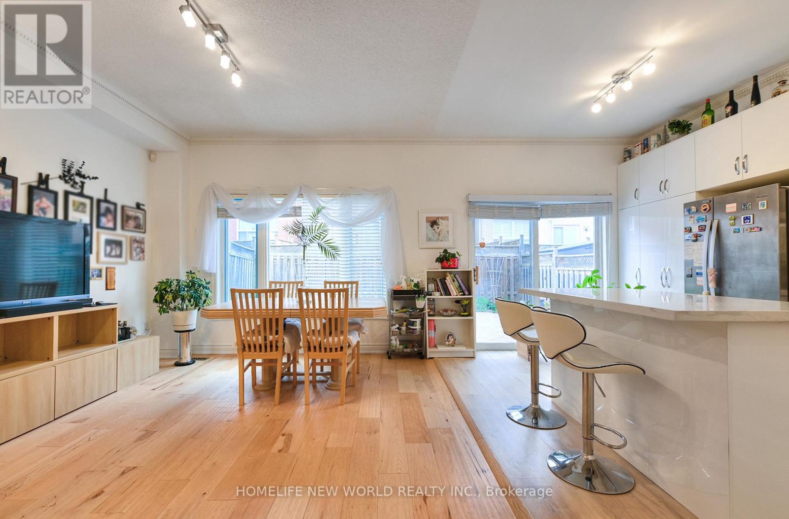 7 FAIRLAWN AVENUE - 5