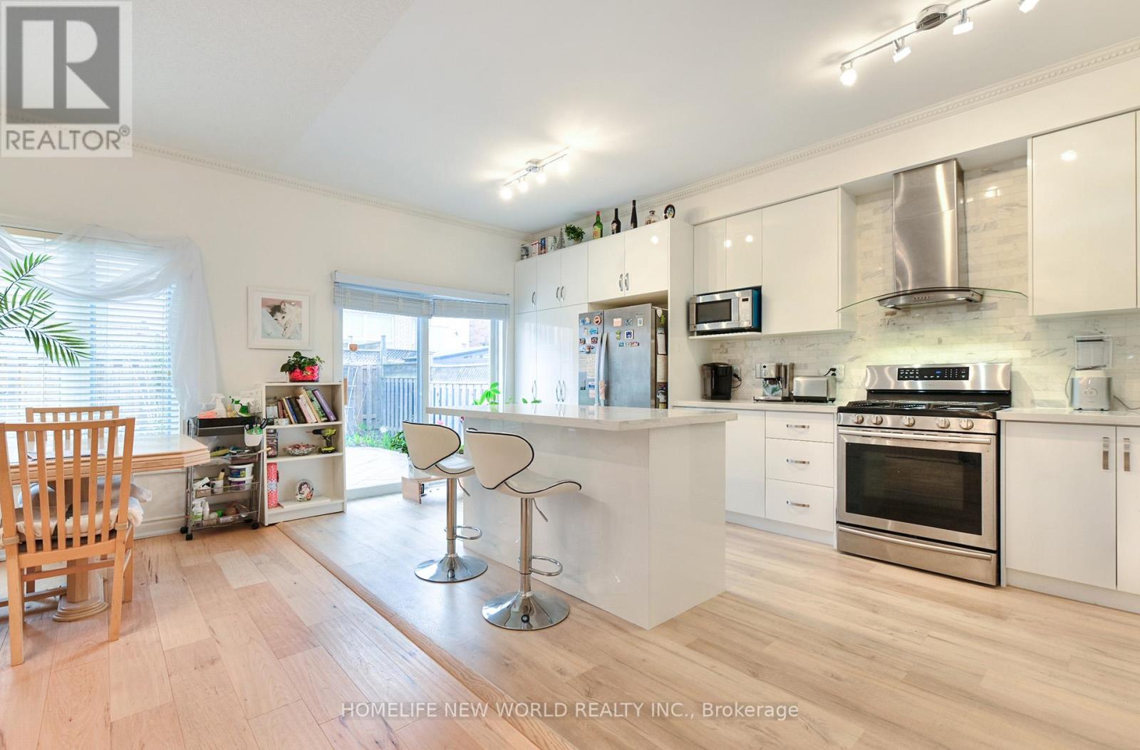7 FAIRLAWN AVENUE - 6