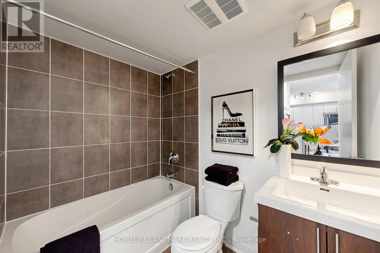 #603 1420 DUPONT STREET - 18