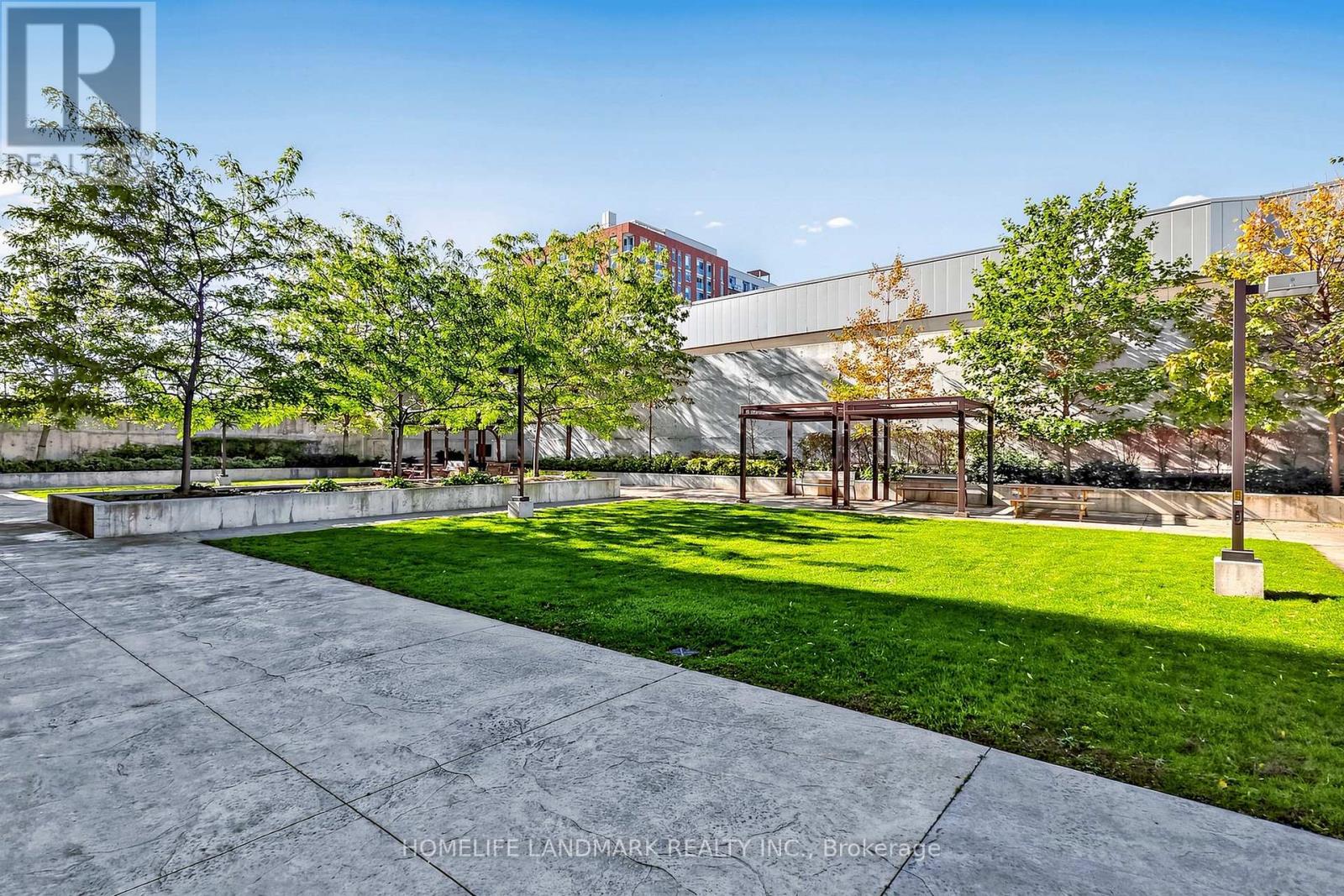#603 1420 DUPONT STREET - 33