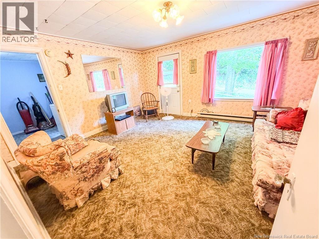 451 McGregor Brook Road - Image 8