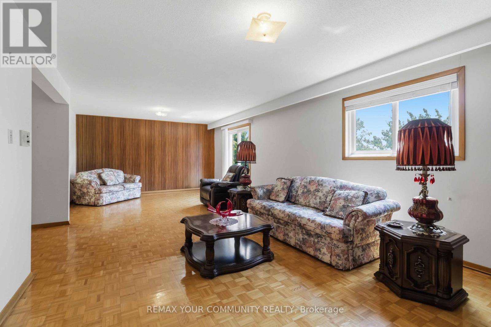 17 HARRIS CRESCENT - 23
