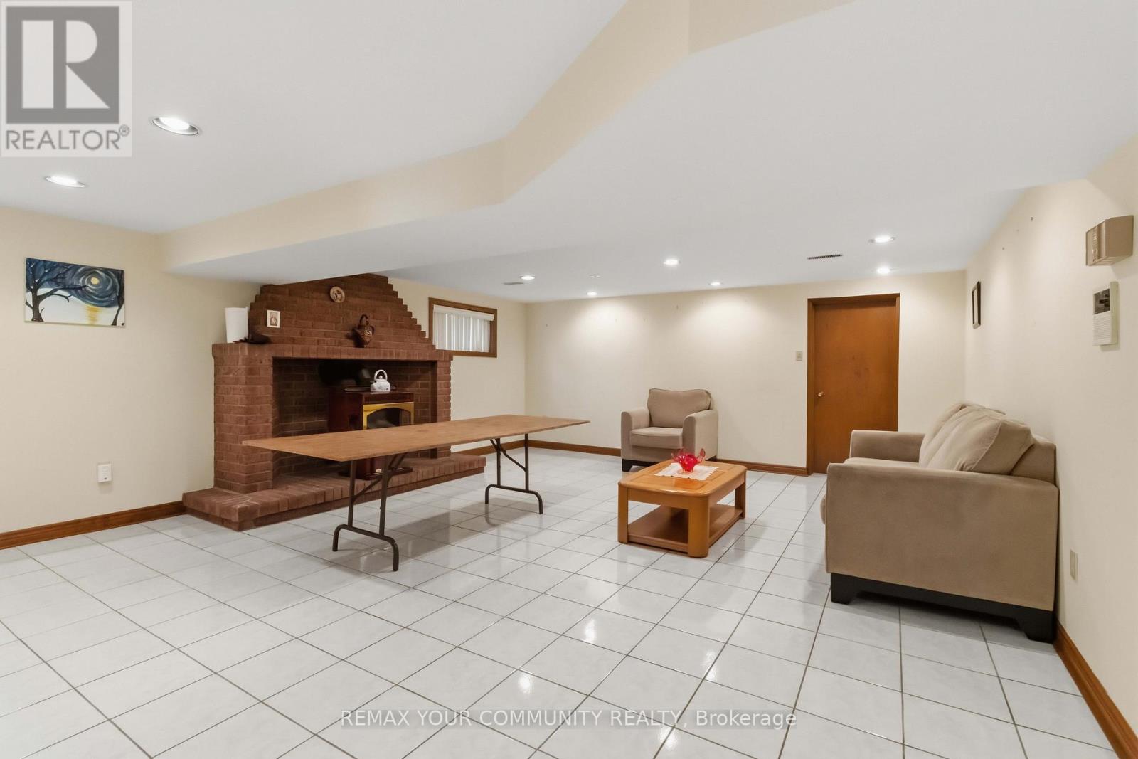 17 HARRIS CRESCENT - 29