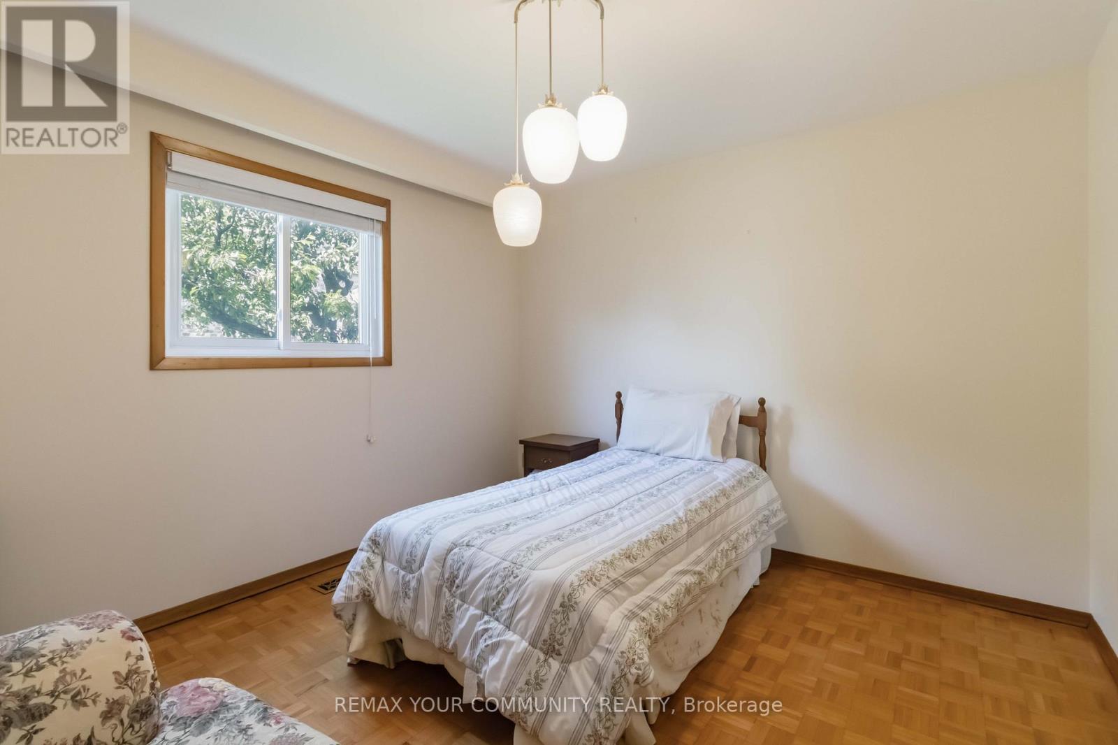 17 HARRIS CRESCENT - 20