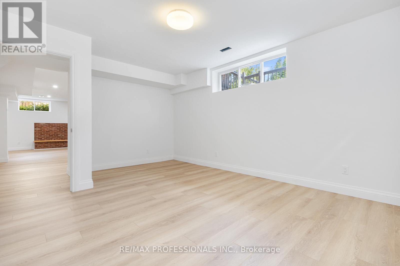 152 EVANS AVENUE - 36
