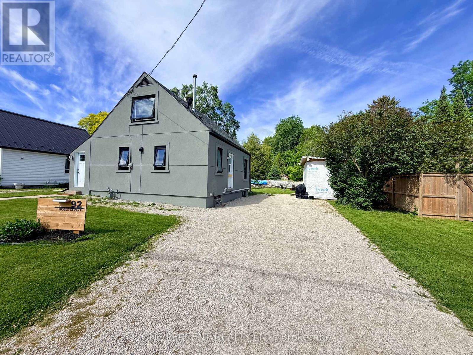 92 NOBLE STREET S - 2