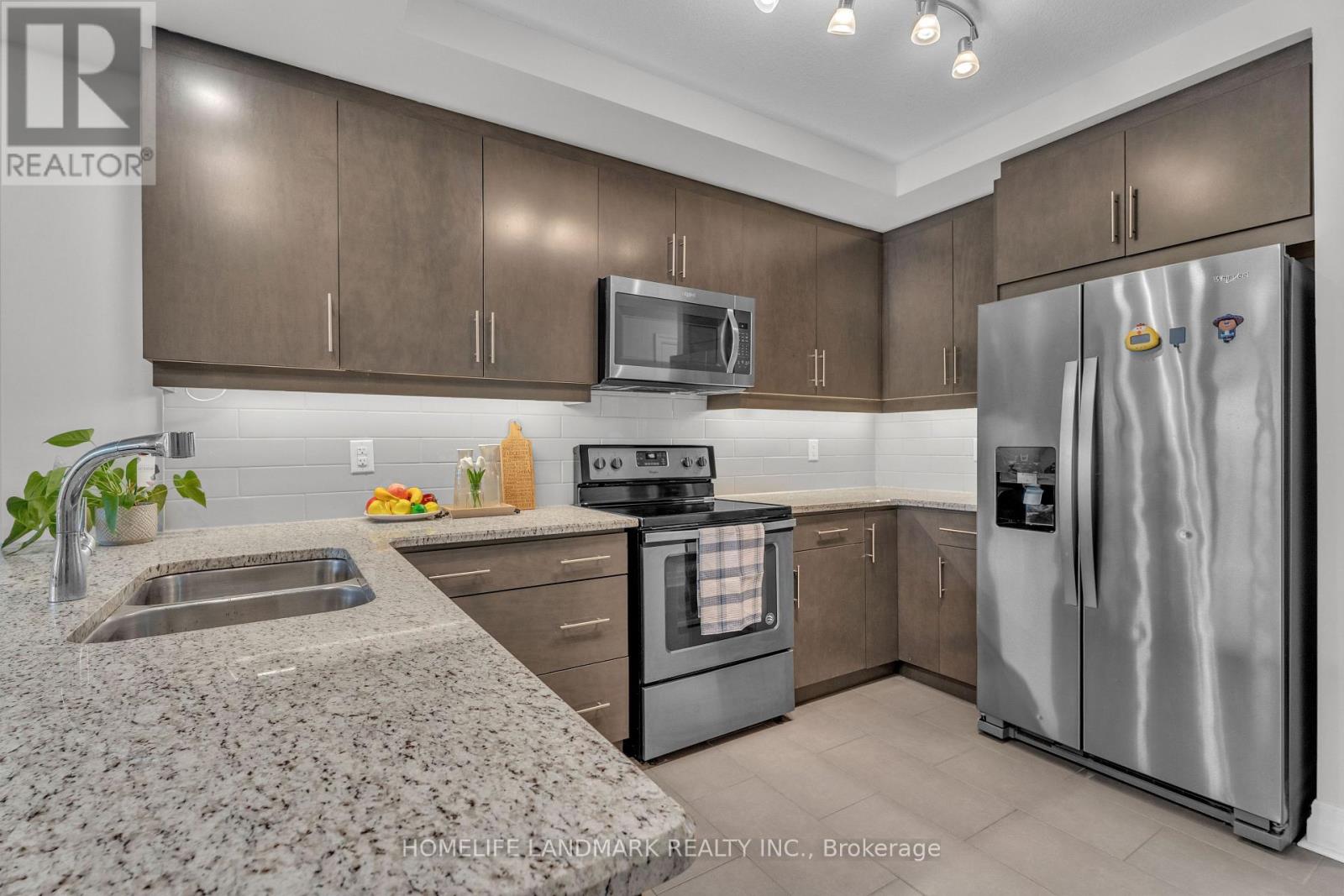 #313 260 VILLAGEWALK BOULEVARD - 12