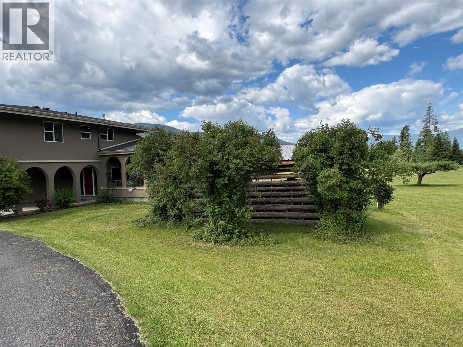 1851 70 Street SE - 11