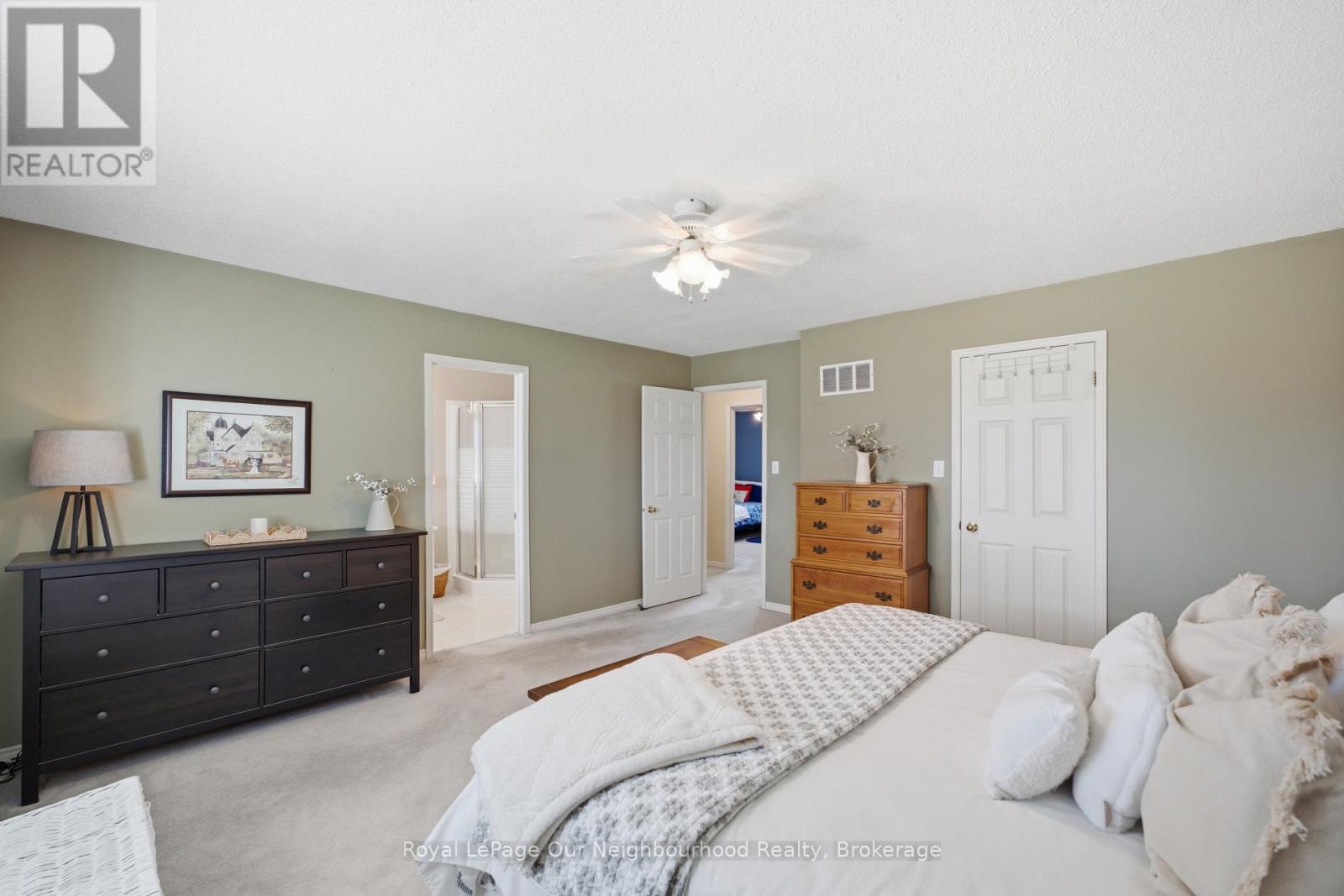 3839 LAROSE CRESCENT - 28