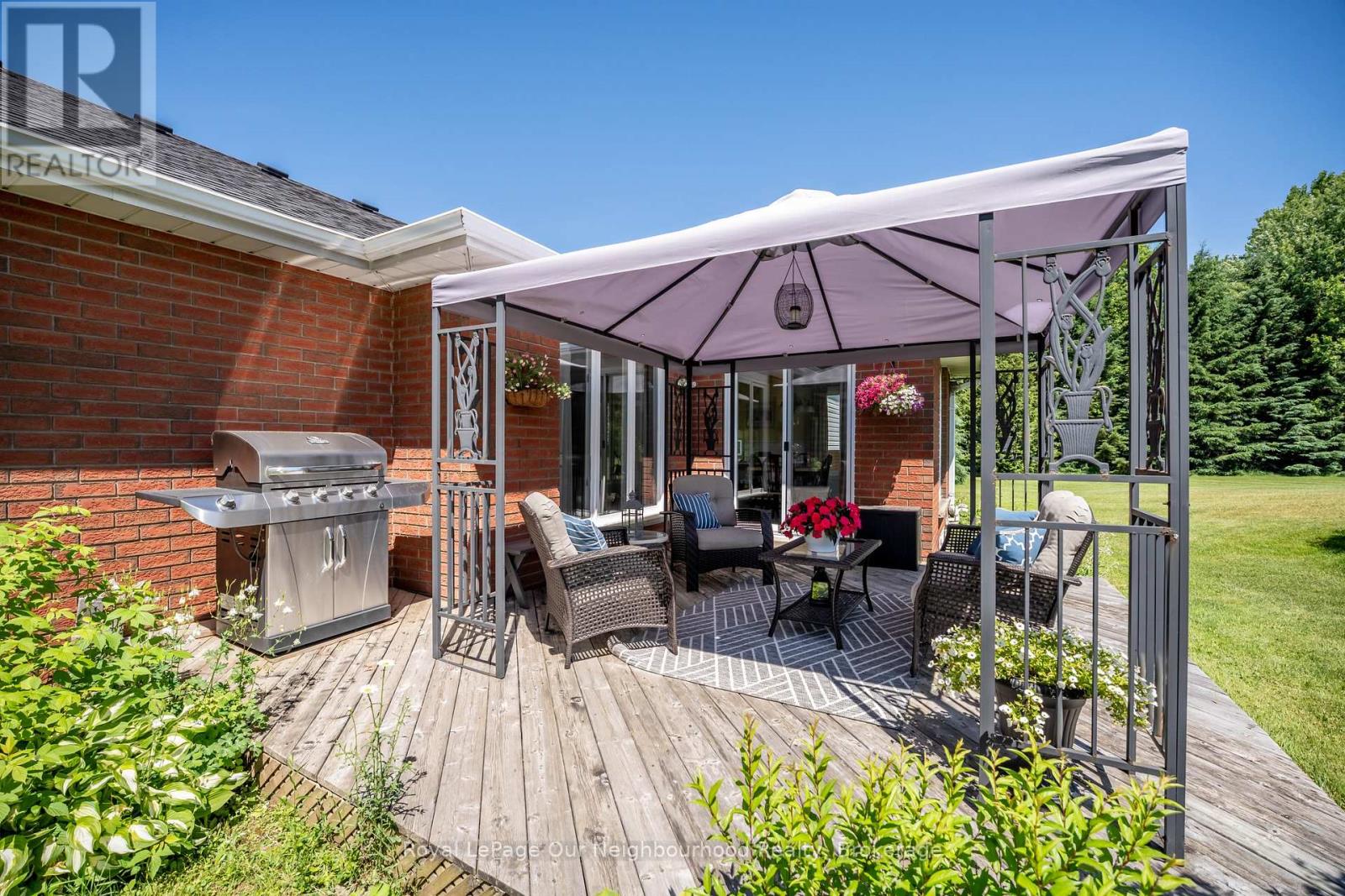 3839 LAROSE CRESCENT - 38