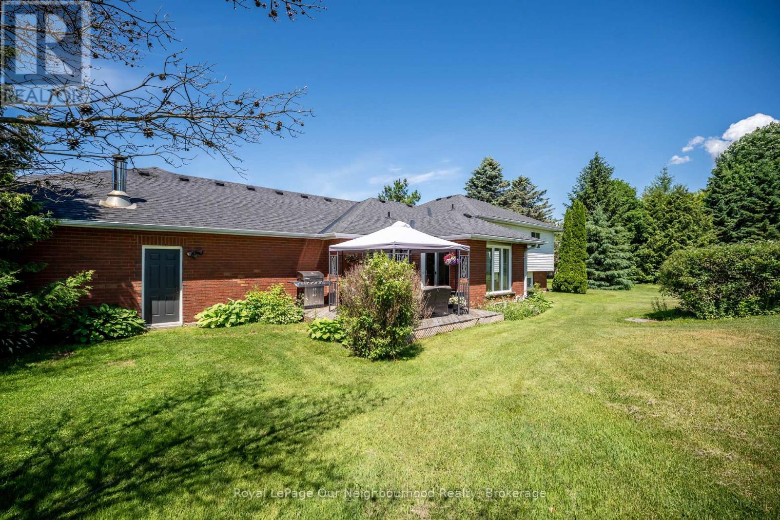 3839 LAROSE CRESCENT - 40