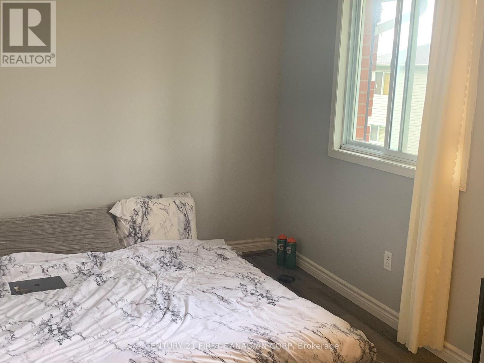 #21 190 FLEMING DRIVE - 10
