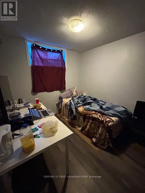 #21 190 FLEMING DRIVE - 17