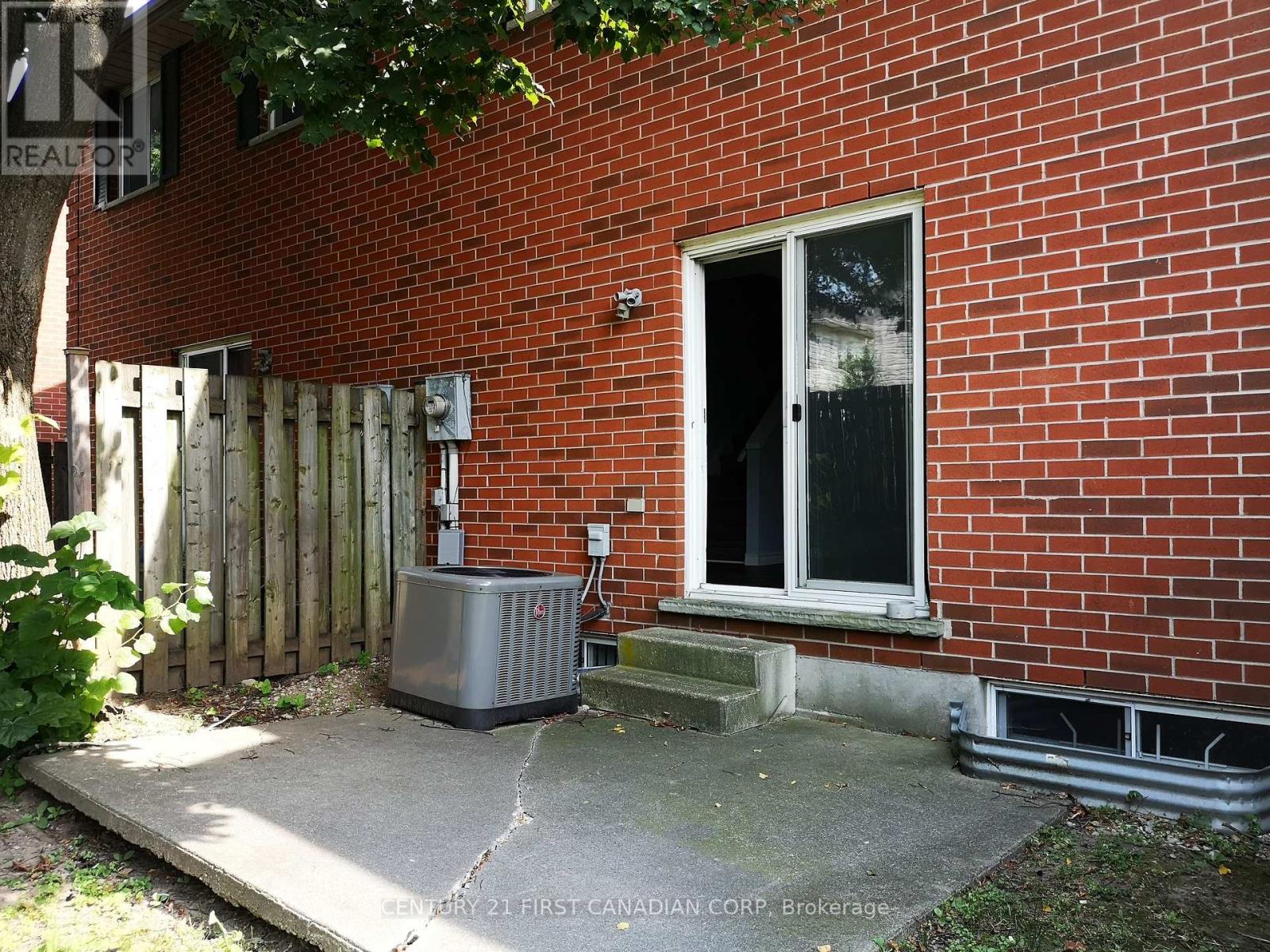 #21 190 FLEMING DRIVE - 19