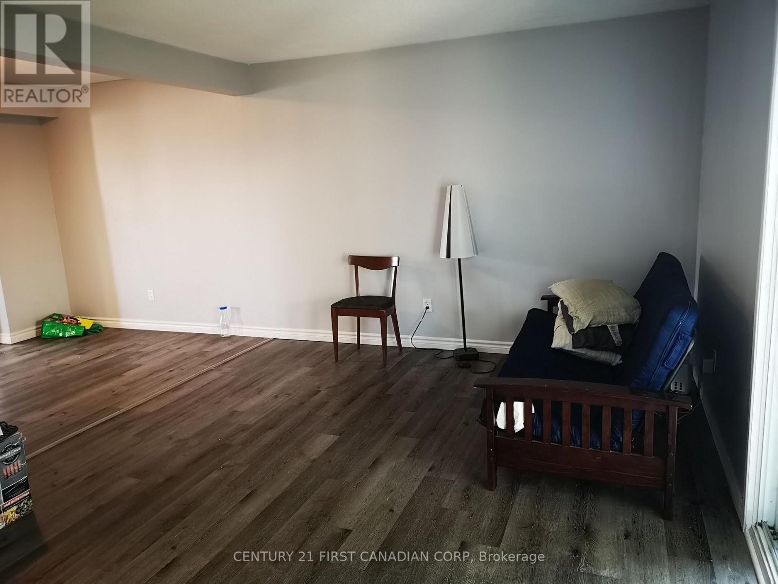 #21 190 FLEMING DRIVE - 5
