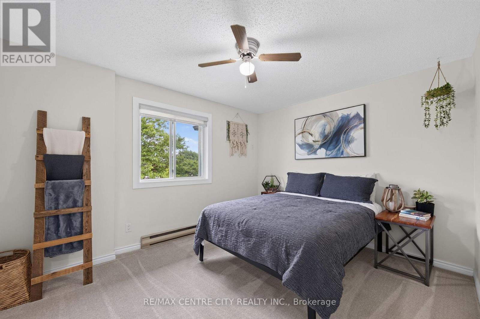 #309 729 DEVERON CRESCENT - 12
